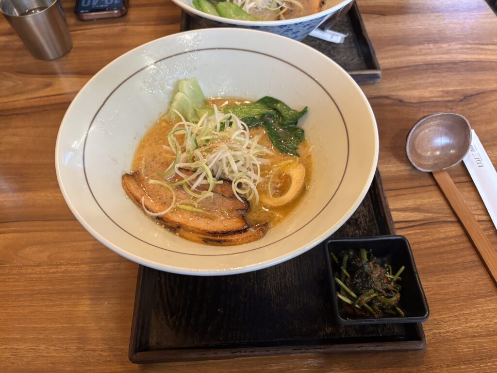 멘야산다이메의 돈코츠라멘