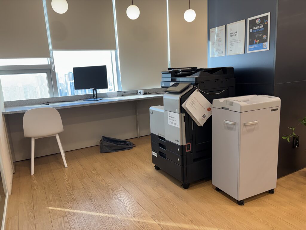 파이브스팟 영등포1호점의 오피스기기