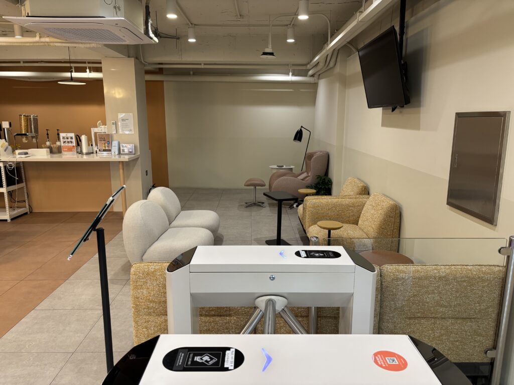 파이브스팟 홍대2호점의 1층 입구