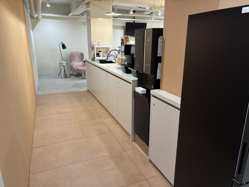 파이브스팟 홍대2호점의 1층 탕비실