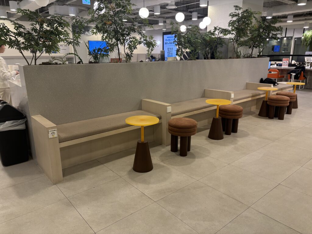 패스트파이브 을지로입구점의 커피테이블