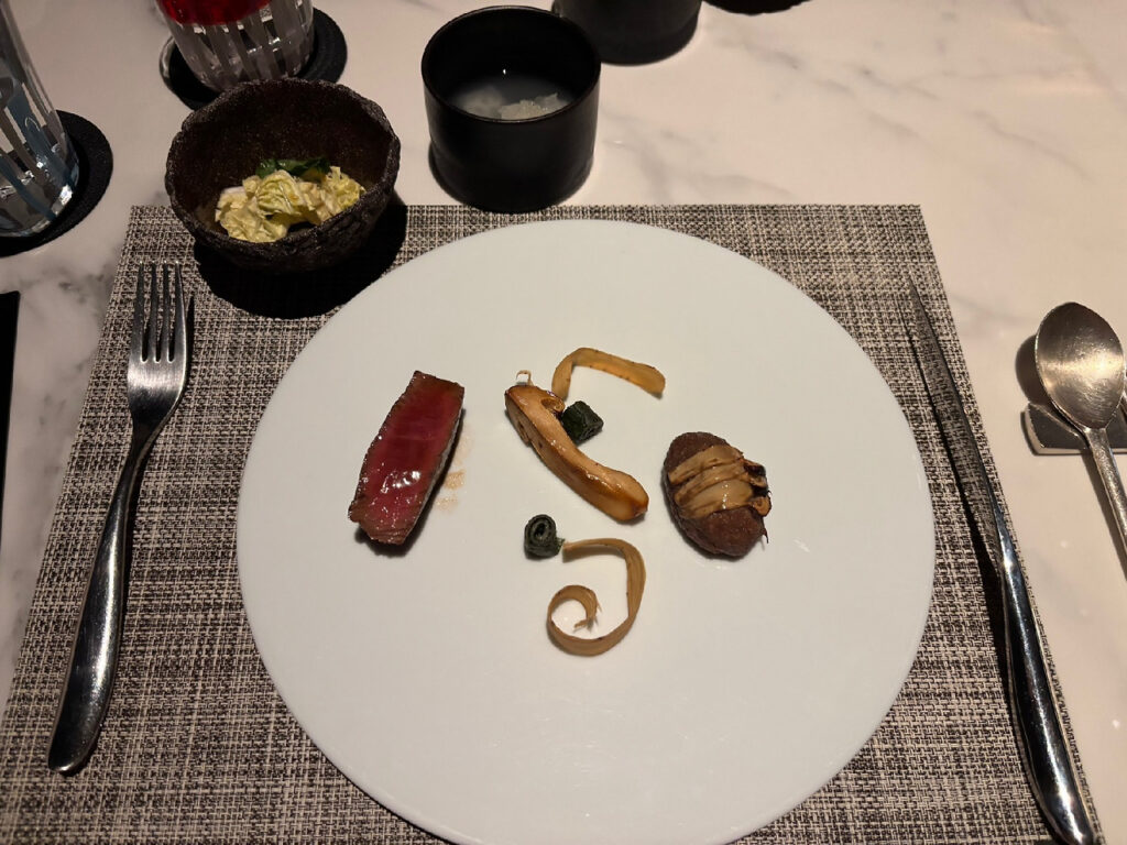 새라새의 송이버섯 섭산적과 안심구아