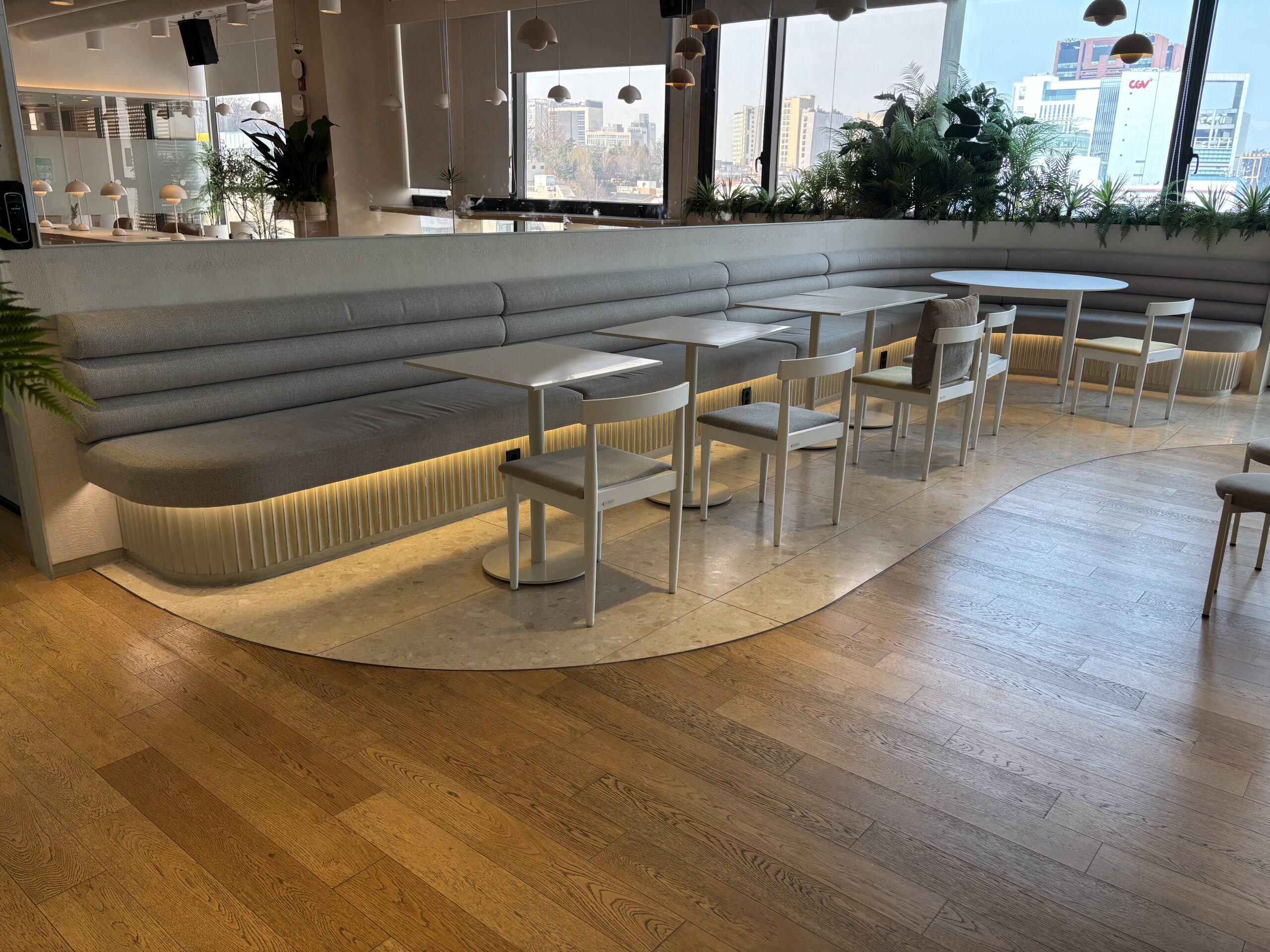 패스트파이브 강남 4호점의 커피테이브