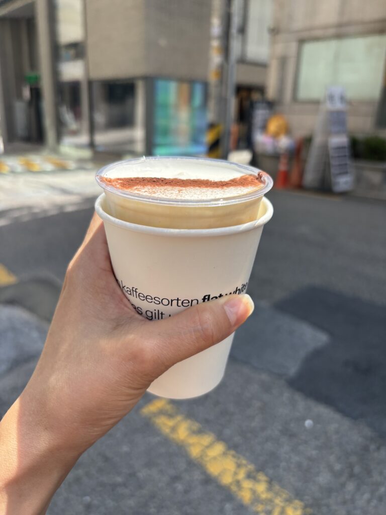 미니말레 커피뢰스터 역삼점의 아인슈페너