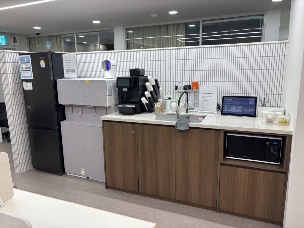 파이브스팟 선릉3호점의 탕비실